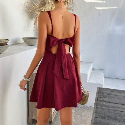 Vestido corto con lazo