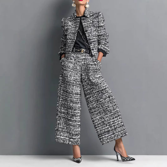 Conjunto de chaqueta y pantalón