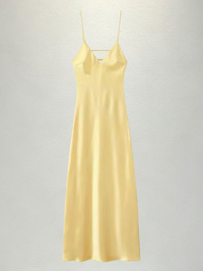 Vestido de satén estilo francés